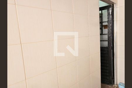 Área de Serviço Porta da despensa  de casa à venda com 3 quartos, 131m² em Vila Silveira, Guarulhos