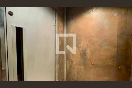 Entrada de apartamento à venda com 4 quartos, 333m² em Jardim Paulista, São Paulo