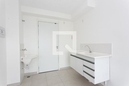 Cozinha de apartamento para alugar com 1 quarto, 30m² em Penha de França, São Paulo