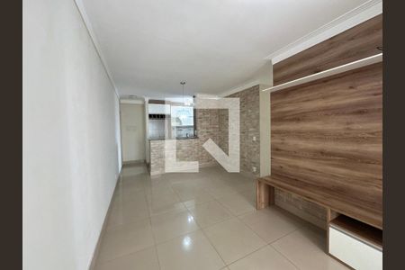 Sala de apartamento à venda com 3 quartos, 80m² em Jardim Tupanci, Barueri