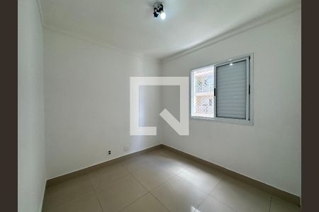 Quarto 2 de apartamento à venda com 3 quartos, 80m² em Jardim Tupanci, Barueri