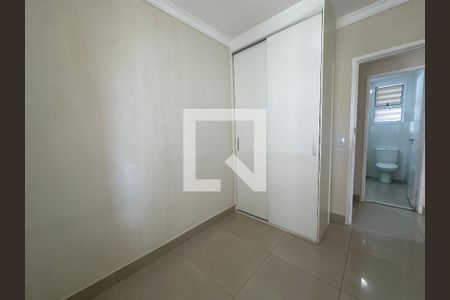 Quarto 1 de apartamento à venda com 3 quartos, 80m² em Jardim Tupanci, Barueri