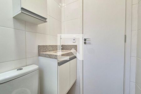 Banheiro de apartamento para alugar com 2 quartos, 64m² em Loteamento Parque São Martinho, Campinas