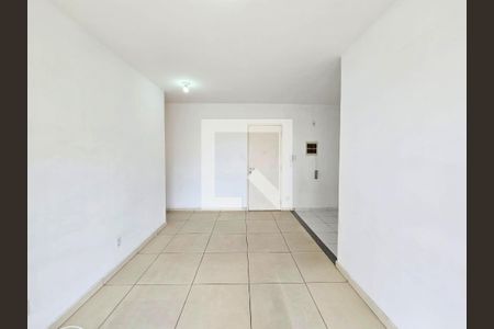 Sala  de apartamento para alugar com 2 quartos, 71m² em Vila Antonieta, Guarulhos