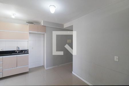 Sala/Cozinha/Área de Serviço  de apartamento para alugar com 3 quartos, 42m² em Itaquera, São Paulo