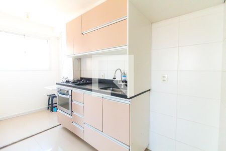 Cozinha e Área de Serviço de apartamento para alugar com 3 quartos, 42m² em Itaquera, São Paulo