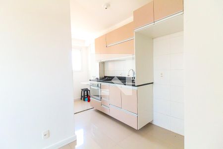 Cozinha e Área de Serviço de apartamento para alugar com 3 quartos, 42m² em Itaquera, São Paulo