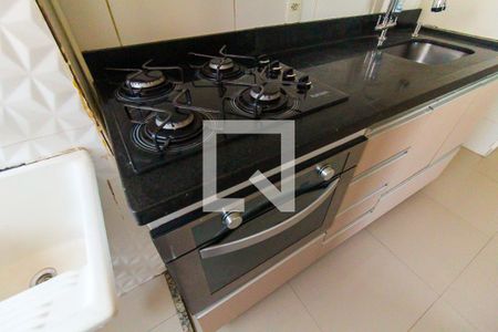 Cozinha e Área de Serviço de apartamento para alugar com 3 quartos, 42m² em Itaquera, São Paulo