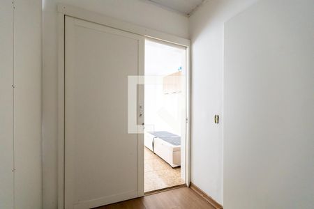 Closet de kitnet/studio para alugar com 1 quarto, 30m² em Uberaba, Curitiba