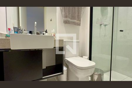 Banheiro de apartamento para alugar com 1 quarto, 72m² em Vila Madalena, São Paulo