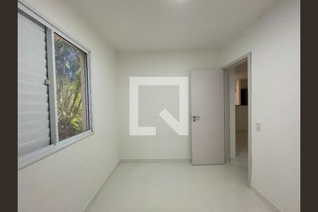 Quarto 01 de apartamento para alugar com 2 quartos, 52m² em Lajeado, Cotia