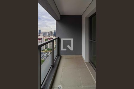 Varanda de kitnet/studio à venda com 1 quarto, 26m² em Santo Amaro, São Paulo