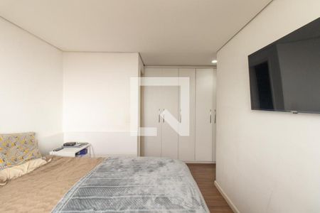 Quarto 1 Suite de apartamento para alugar com 3 quartos, 78m² em Capão Raso, Curitiba