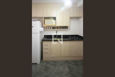 Cozinha e Área de Serviço de apartamento para alugar com 2 quartos, 33m² em Vila Graciosa, São Paulo