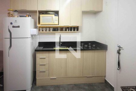 Cozinha e Área de Serviço de apartamento para alugar com 2 quartos, 33m² em Vila Graciosa, São Paulo