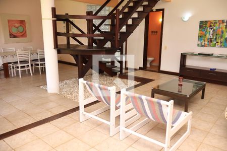 Sala de casa para alugar com 4 quartos, 250m² em Itapuã, Salvador