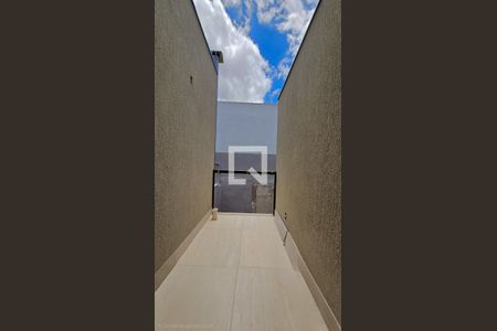 Casa à venda com 3 quartos, 168m² em Cabral, Contagem