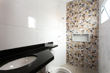 Banheiro de apartamento para alugar com 1 quarto, 35m² em Vila Granada, São Paulo