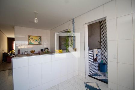 Cozinha de casa para alugar com 2 quartos, 140m² em Jardim Maristela, São Paulo