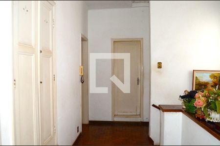 Corredor de casa à venda com 4 quartos, 300m² em Renascença, Belo Horizonte