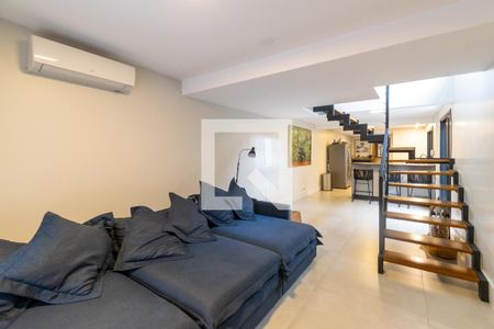 Sala de casa à venda com 3 quartos, 175m² em Vila Nova Caledonia, São Paulo
