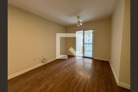 Sala de apartamento para alugar com 3 quartos, 90m² em Jardim Tupanci, Barueri