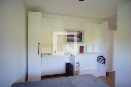 Suíte de apartamento à venda com 2 quartos, 68m² em Jardim Lindóia, Porto Alegre