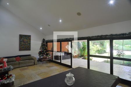 Sala de casa de condomínio à venda com 5 quartos, 450m² em Itanhangá, Rio de Janeiro