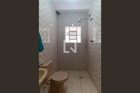 Banheiro de casa à venda com 2 quartos, 100m² em Parque Santa Madalena, São Paulo