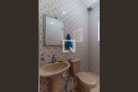 Banheiro de casa à venda com 2 quartos, 100m² em Parque Santa Madalena, São Paulo