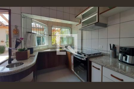 Foto 06 de casa à venda com 3 quartos, 300m² em Jardim Bonfiglioli, São Paulo