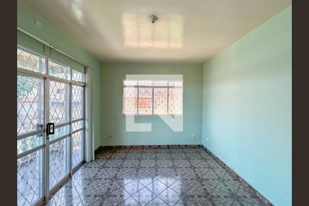 Casa à venda com 3 quartos, 180m² em São Tomaz, Belo Horizonte