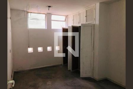 Casa à venda com 4 quartos, 240m² em Bosque da Saúde, São Paulo