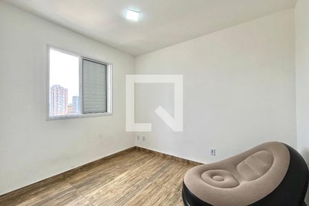 Quarto 1 de apartamento à venda com 2 quartos, 33m² em Jardim Itacolomi, São Paulo