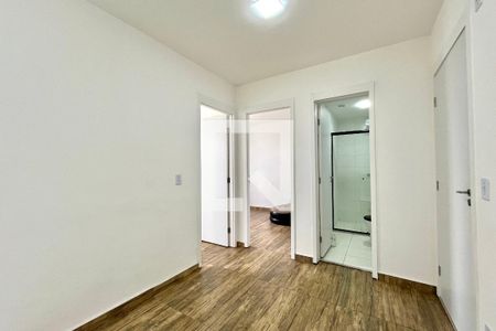 Sala de apartamento à venda com 2 quartos, 33m² em Jardim Itacolomi, São Paulo