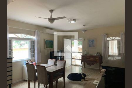 Casa à venda com 4 quartos, 300m² em Recreio dos Bandeirantes, Rio de Janeiro