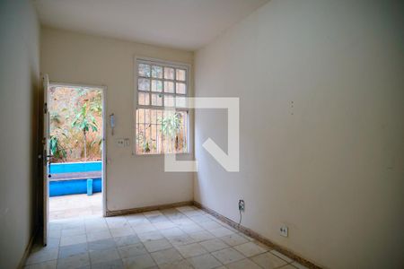 Sala de casa de condomínio para alugar com 2 quartos, 100m² em Ingá, Niterói