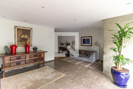 Hall de Entrada de apartamento para alugar com 4 quartos, 238m² em Pompeia, São Paulo