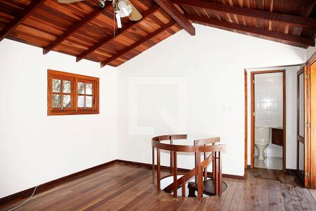 Sala 2 de casa à venda com 3 quartos, 250m² em Menino Deus, Porto Alegre