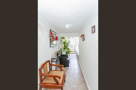 Hall de entrada de casa à venda com 2 quartos, 83m² em Vila Marina, São Paulo