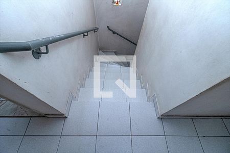 acesso para os pisos_2 de casa à venda com 4 quartos, 160m² em Jardim Santa Cruz (sacoma), São Paulo