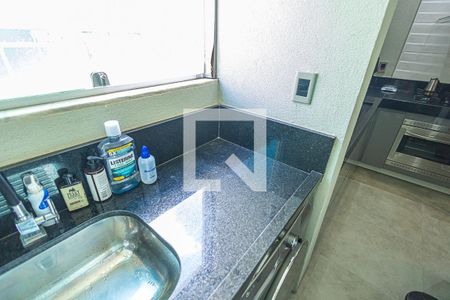 area de serviço de apartamento à venda com 2 quartos, 70m² em Castelo, Belo Horizonte