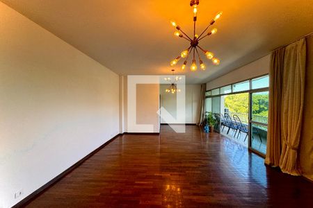 Apartamento para alugar com 3 quartos, 300m² em Laranjeiras, Rio de Janeiro