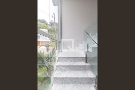 Corredor de casa de condomínio à venda com 4 quartos, 570m² em Tamboré, Santana de Parnaíba