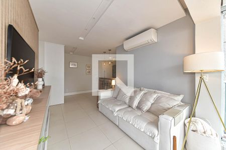 Sala de apartamento à venda com 2 quartos, 70m² em Campo Belo, São Paulo