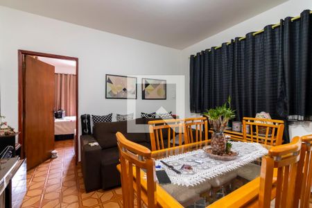 Casa 1 - Sala de casa à venda com 5 quartos, 369m² em Vila Roque, São Paulo