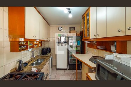 Casa para alugar com 4 quartos, 185m² em Espírito Santo, Porto Alegre
