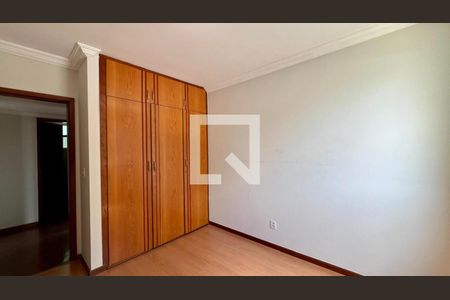 quarto  de apartamento para alugar com 4 quartos, 130m² em Ipiranga, Belo Horizonte