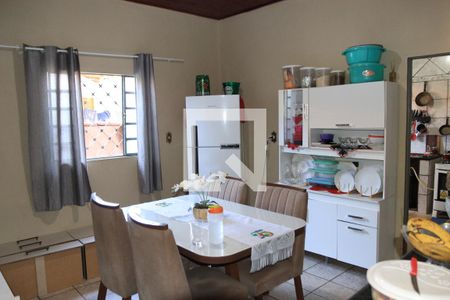 Sala de Jantar de casa para alugar com 2 quartos, 450m² em Setor Candida de Morais, Goiânia