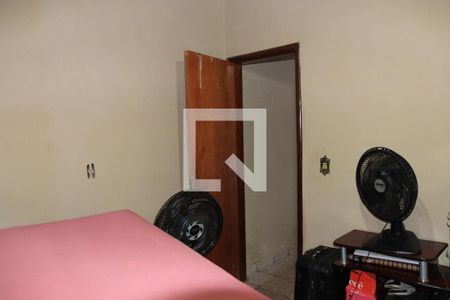 Quarto 01 de casa para alugar com 2 quartos, 450m² em Setor Candida de Morais, Goiânia